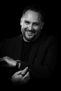 grayscale-professional-photo-of-entrepreneur-jon-oliff